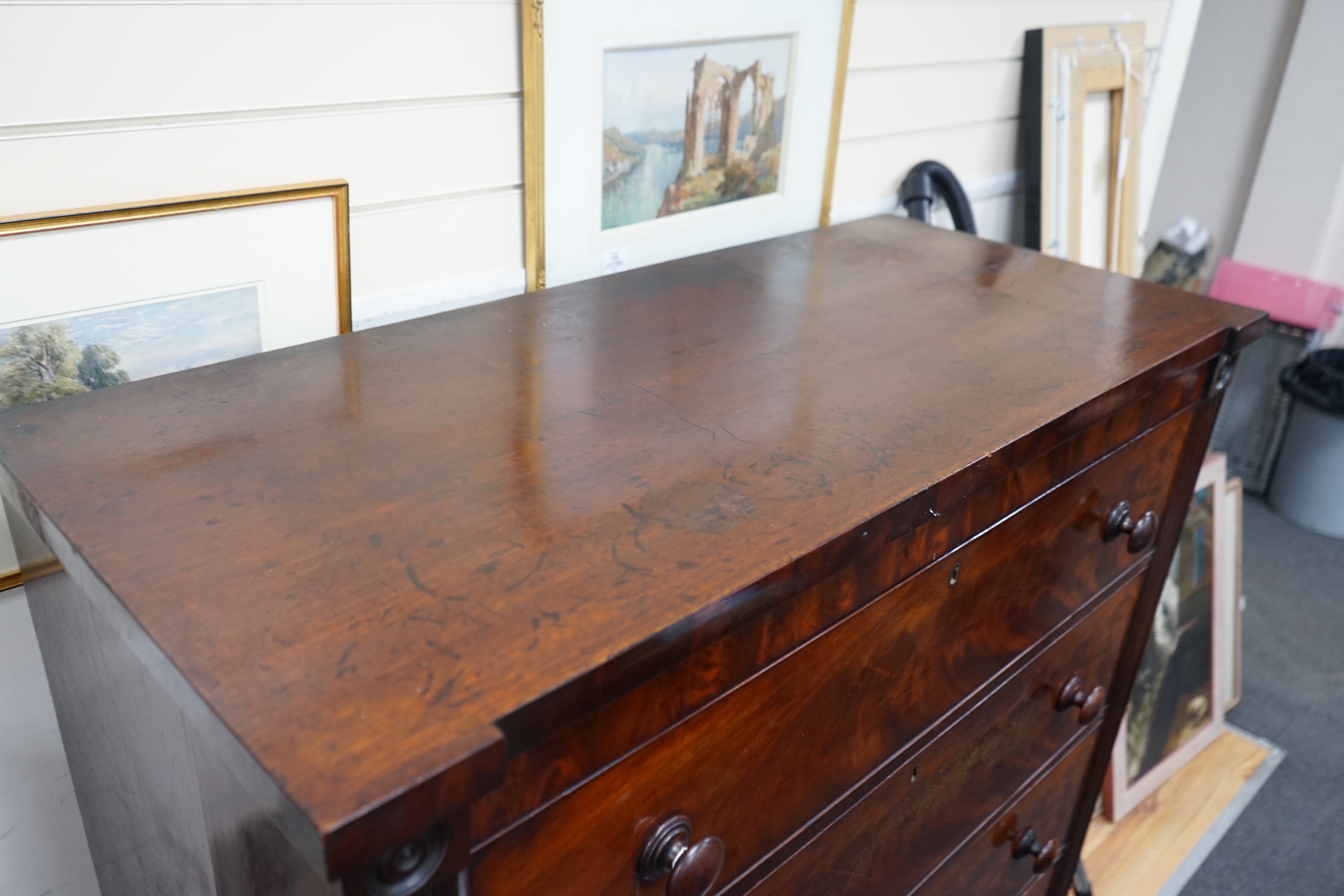 An early Victorian mahogany chest of four drawers, width 121cm, depth 53cm, height 134cm